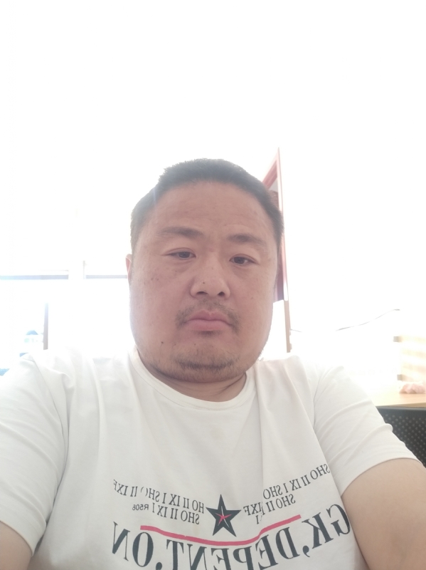 流星隐爱的第一张照片--泉州相亲服务中心