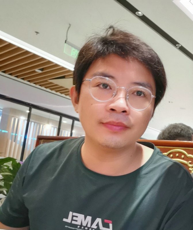 陆迅的第三张照片--泉州相亲服务中心