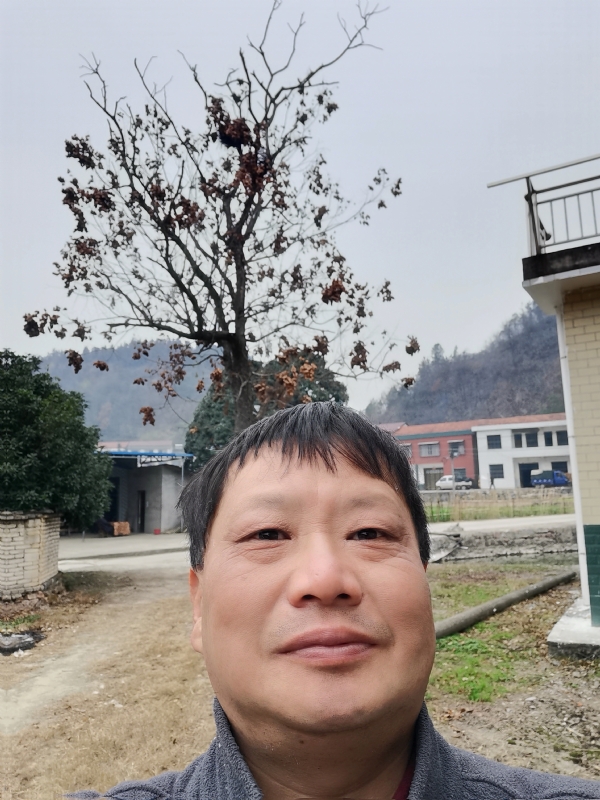苏众青春冲浪的第二张照片--泉州相亲服务中心