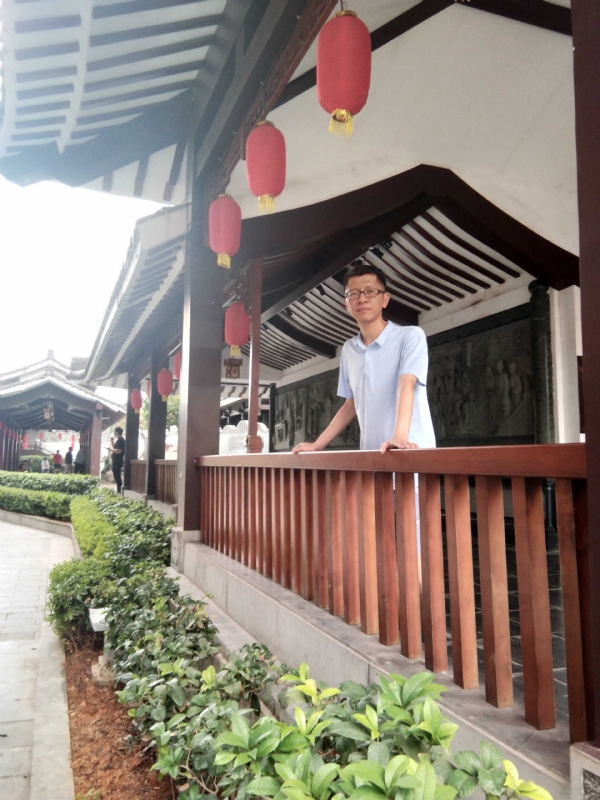 lijian的第一张照片--泉州相亲服务中心