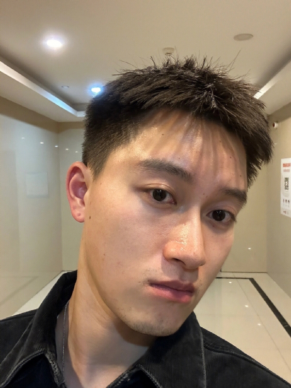 月光之下的第一张照片--泉州相亲服务中心