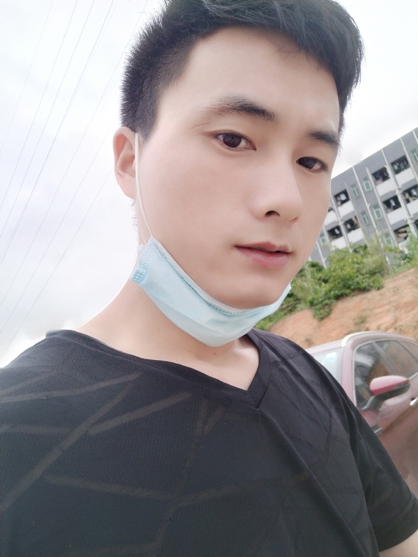 何凡的第二张照片--泉州相亲服务中心
