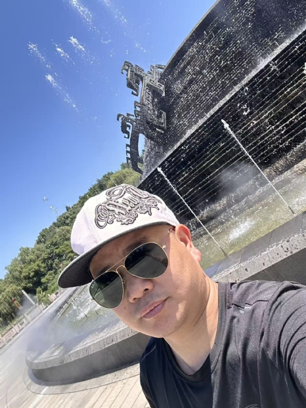 艾伦的第二张照片--泉州相亲服务中心