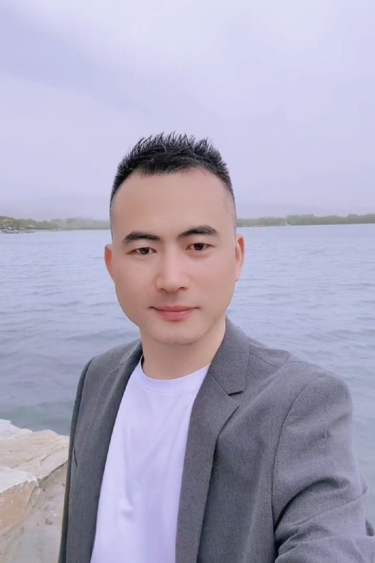 一往情深的第一张照片--泉州相亲服务中心