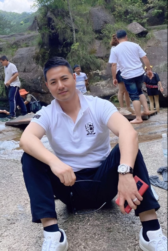 勿忘初心的第三张照片--泉州相亲服务中心