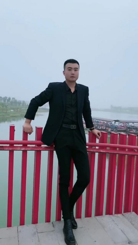 Albert的第一张照片--泉州相亲服务中心