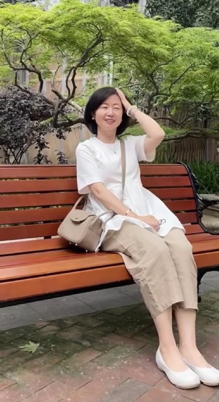 千年老母猪的第三张照片--泉州相亲服务中心