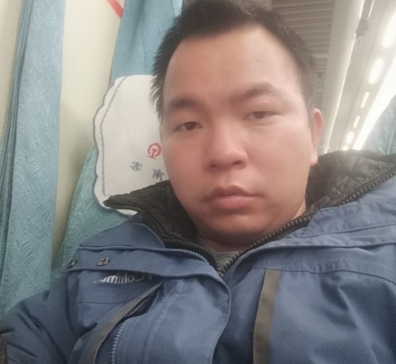 淡定的第一张照片--泉州相亲服务中心