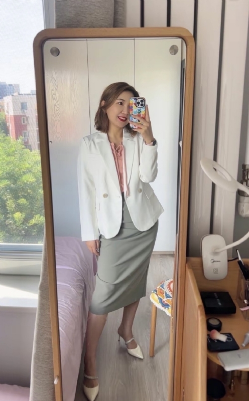 丽波的第三张照片--泉州相亲服务中心