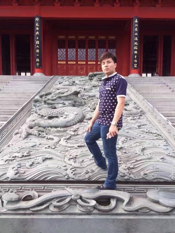 御龙氏的第一张照片--泉州相亲服务中心