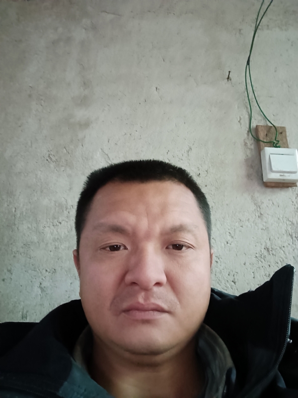 兰成龙的第三张照片--泉州相亲服务中心