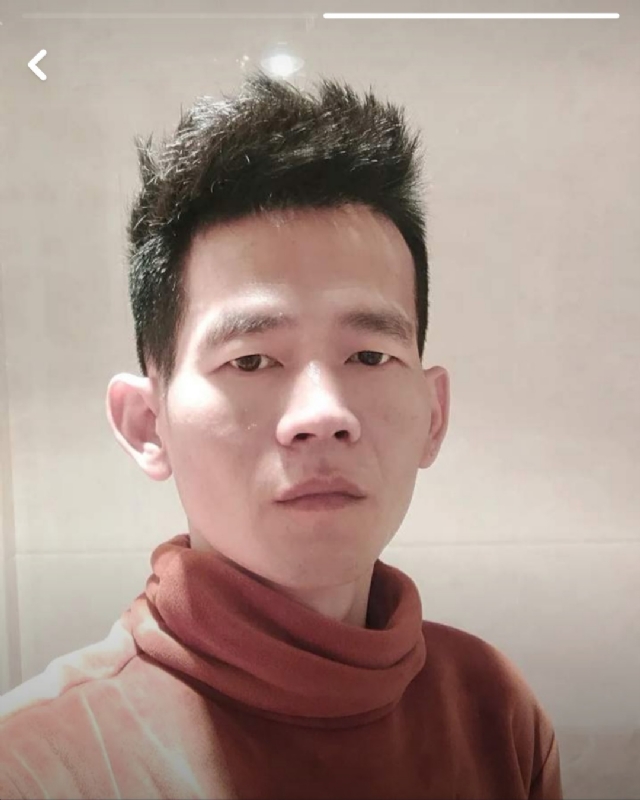 白了少年头的第一张照片--泉州相亲服务中心