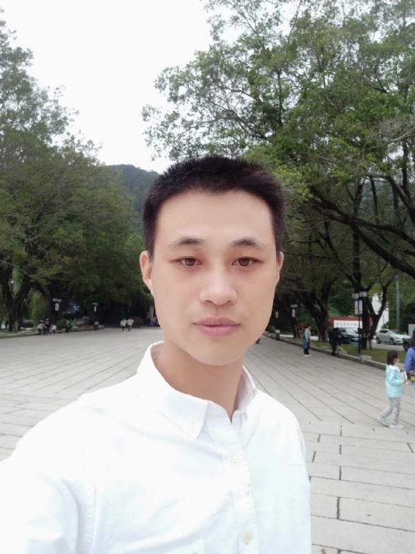 xu的第一张照片--泉州相亲服务中心