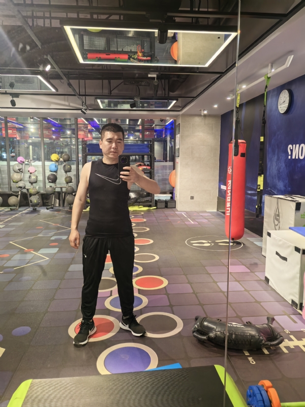 哈哈哈哈哈的第一张照片--泉州相亲服务中心