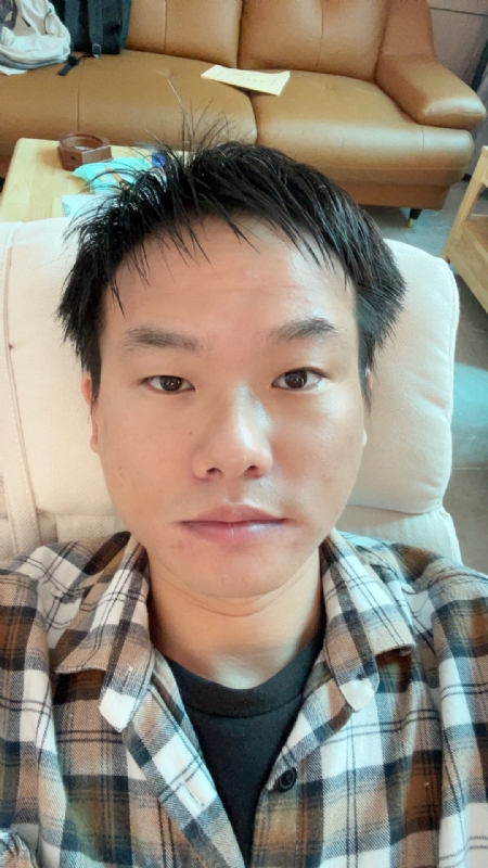 向日葵的第一张照片--泉州相亲服务中心