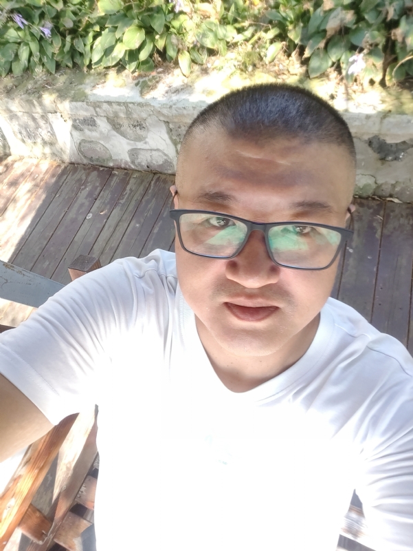 羊十八的第一张照片--泉州相亲服务中心