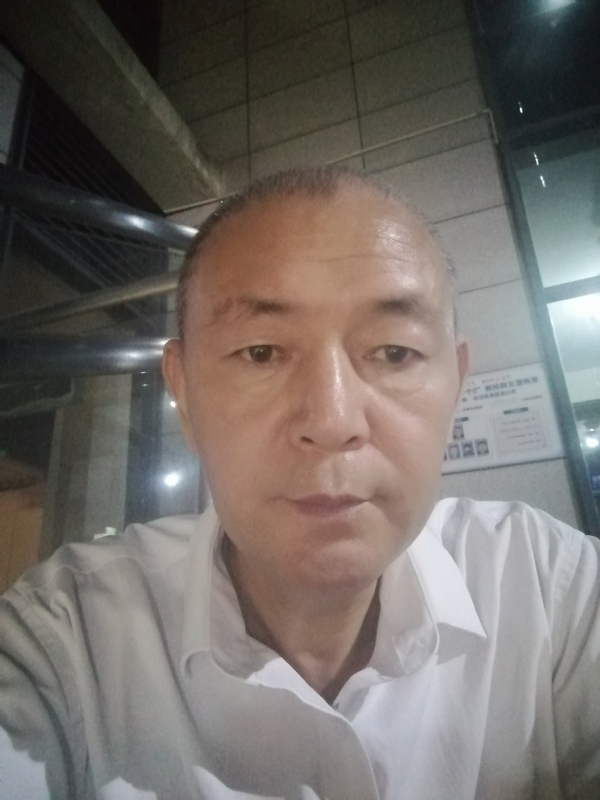 老李的第一张照片--泉州相亲服务中心