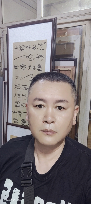 永恒的瞬间的第一张照片--泉州相亲服务中心
