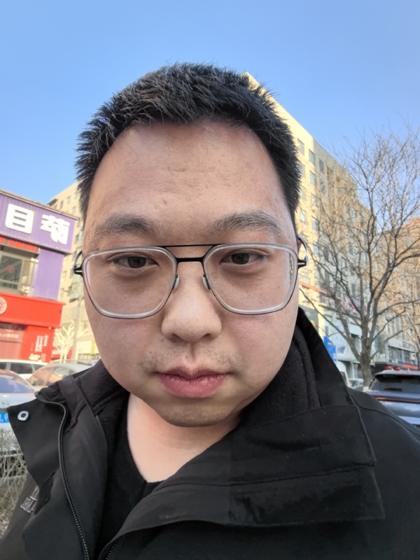 宋哲的第一张照片--泉州相亲服务中心