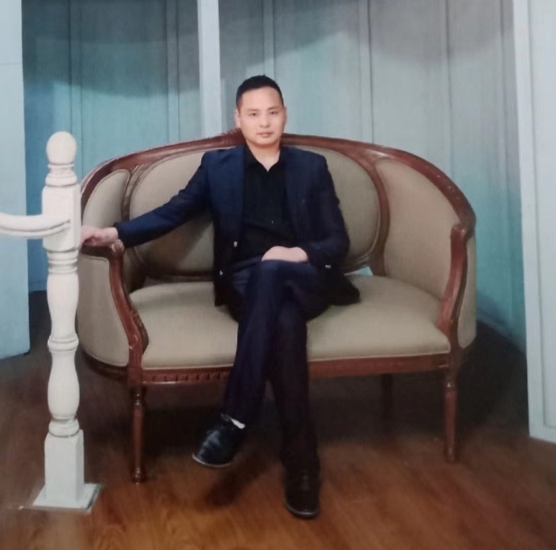 龙行天下的第二张照片--泉州相亲服务中心