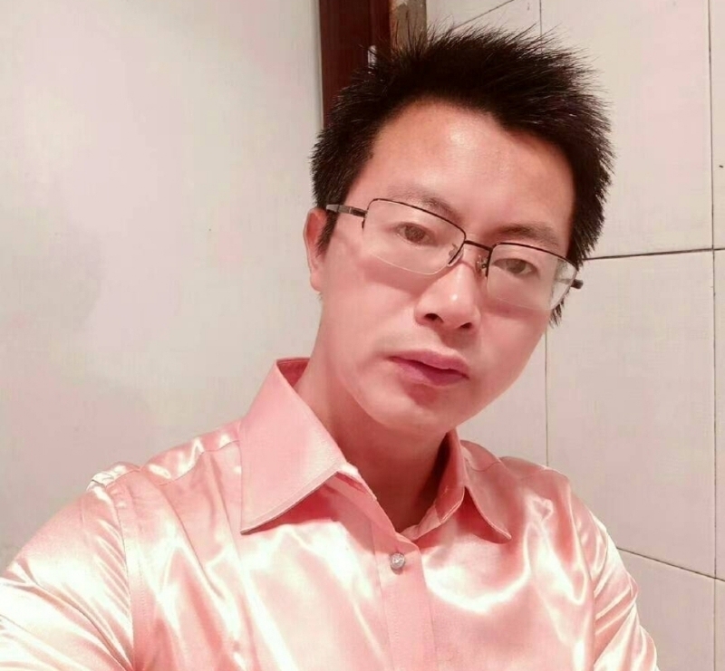 亮亮的第一张照片--泉州相亲服务中心