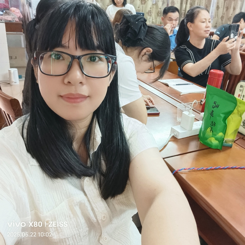 雯城慧敏的第一张照片--泉州相亲服务中心