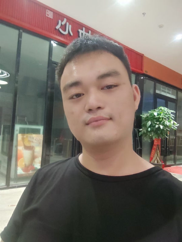 寻找另一半的第一张照片--泉州相亲服务中心