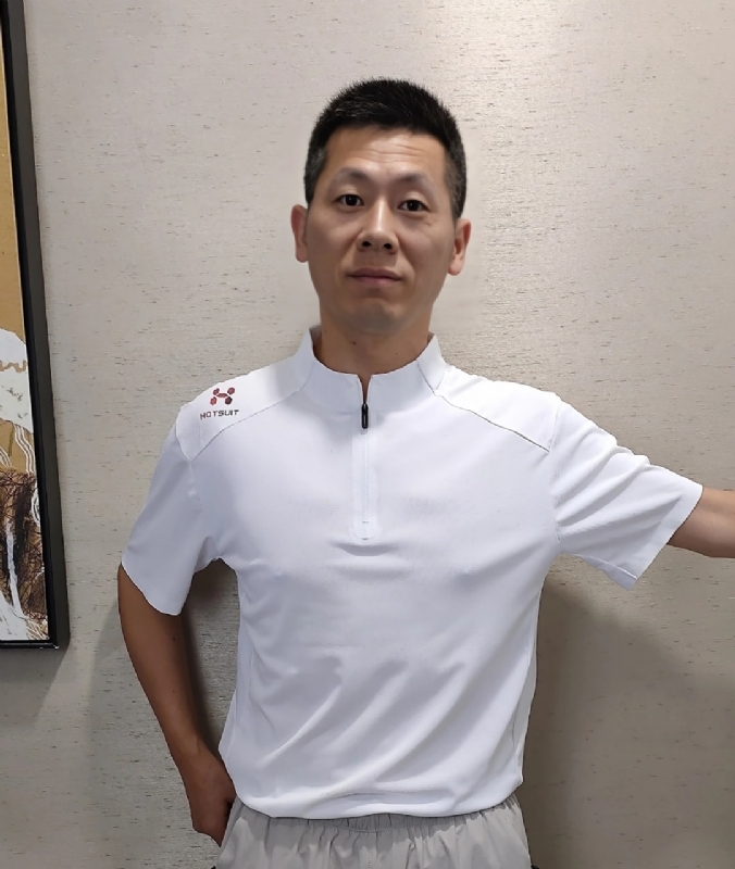 红旗下长大的第一张照片--泉州相亲服务中心