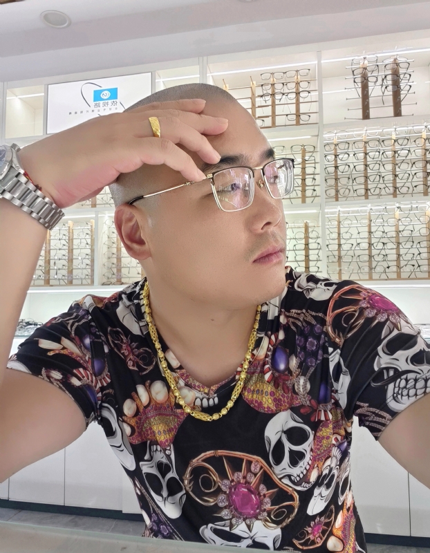一生诺言的第一张照片--泉州相亲服务中心