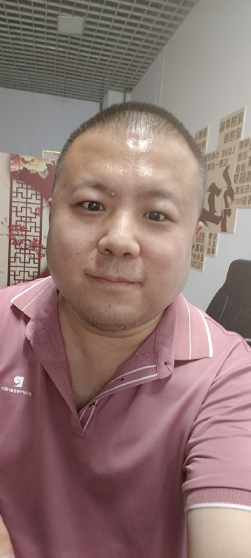 漫步星辰的第一张照片--泉州相亲服务中心