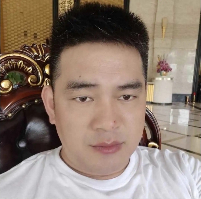 随风的第一张照片--泉州相亲服务中心