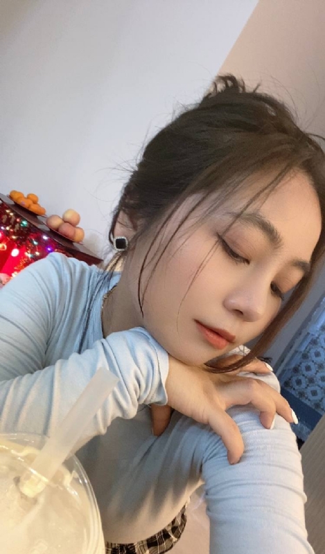 艳秋的第一张照片--泉州相亲服务中心