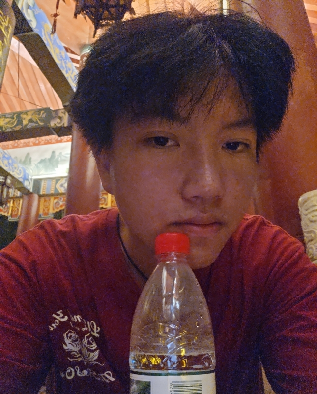 雨豫余的第一张照片--泉州相亲服务中心