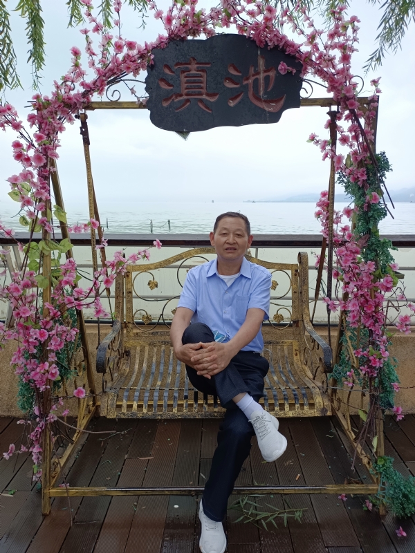 奋斗的第二张照片--泉州相亲服务中心