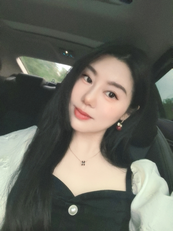 潇潇暮雨的第一张照片--泉州相亲服务中心