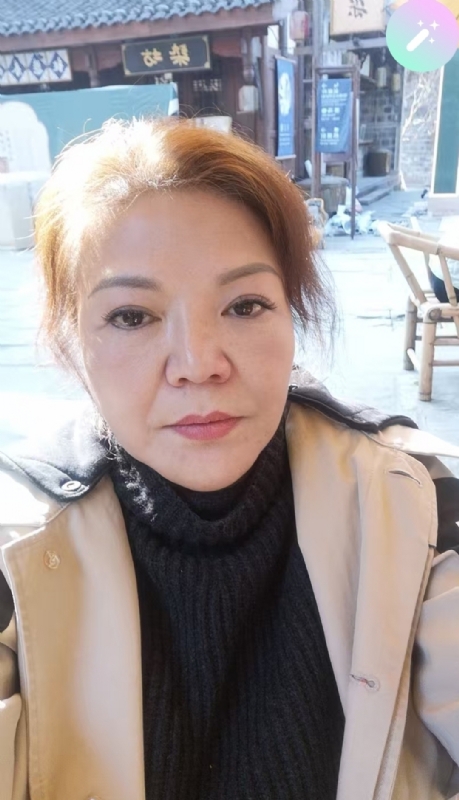宛霞的第二张照片--泉州相亲服务中心