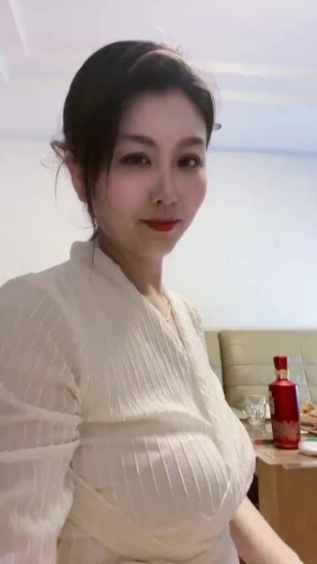 钕钕的第一张照片--泉州相亲服务中心