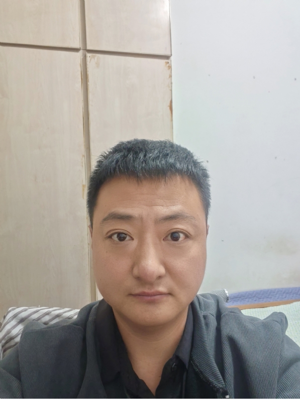 追爱大叔的第一张照片--泉州相亲服务中心