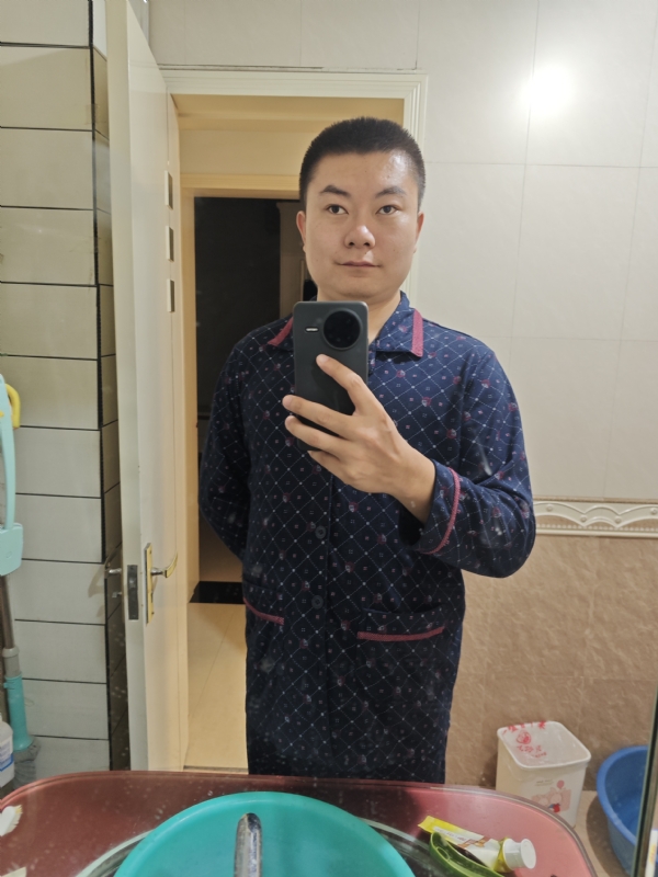 迷迷糊糊的第一张照片--泉州相亲服务中心