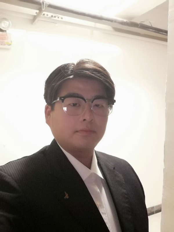 孤独一人的第一张照片--泉州相亲服务中心