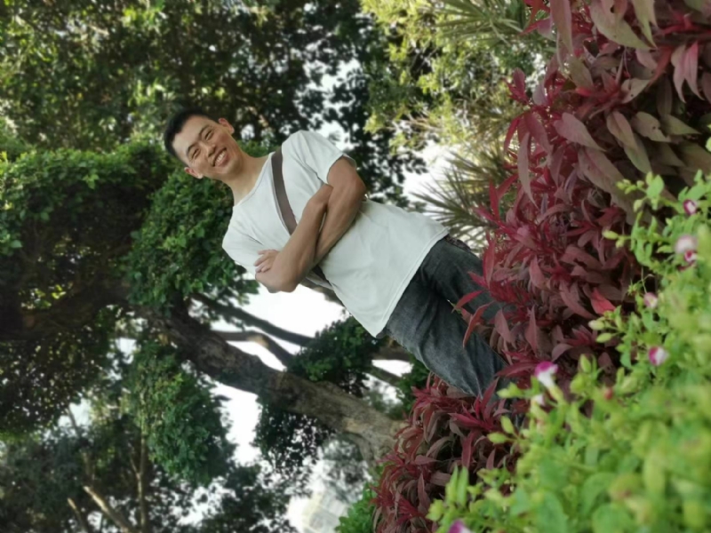 孤狼的第一张照片--泉州相亲服务中心