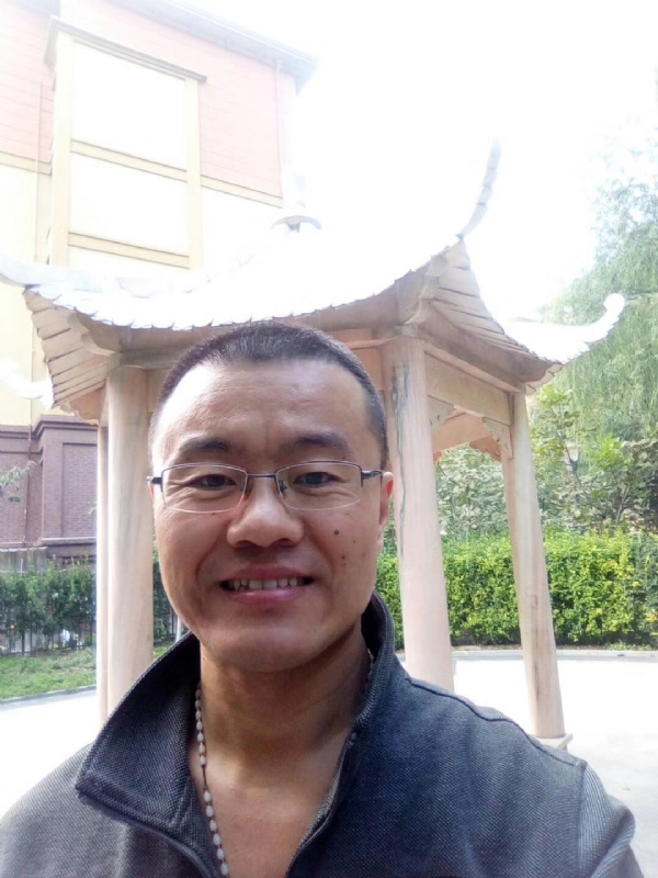 撸起袖子加油干的第一张照片--泉州相亲服务中心