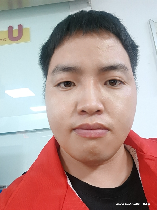 匆忙的第二张照片--泉州相亲服务中心