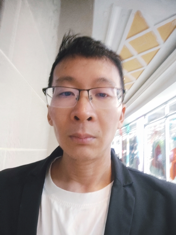 欣欣向荣的第一张照片--泉州相亲服务中心