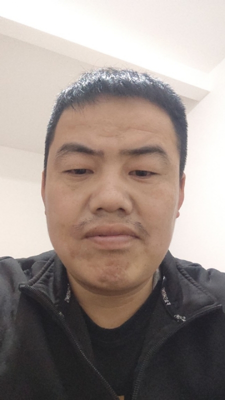 给予微笑的第一张照片--泉州相亲服务中心