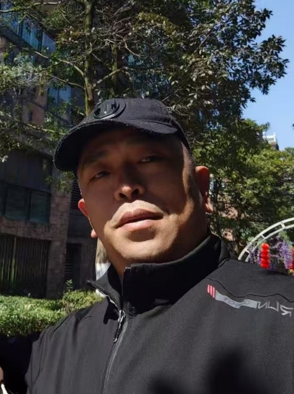 蓝色海洋的第一张照片--泉州相亲服务中心